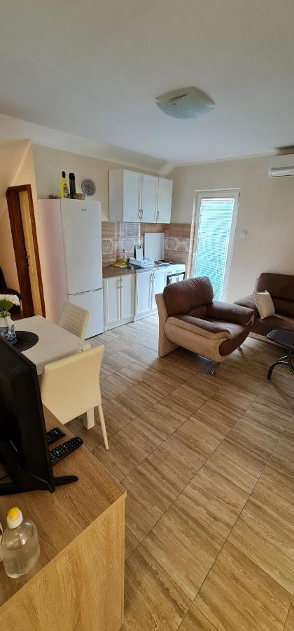 Apartman Nina2 Risan Extérieur photo
