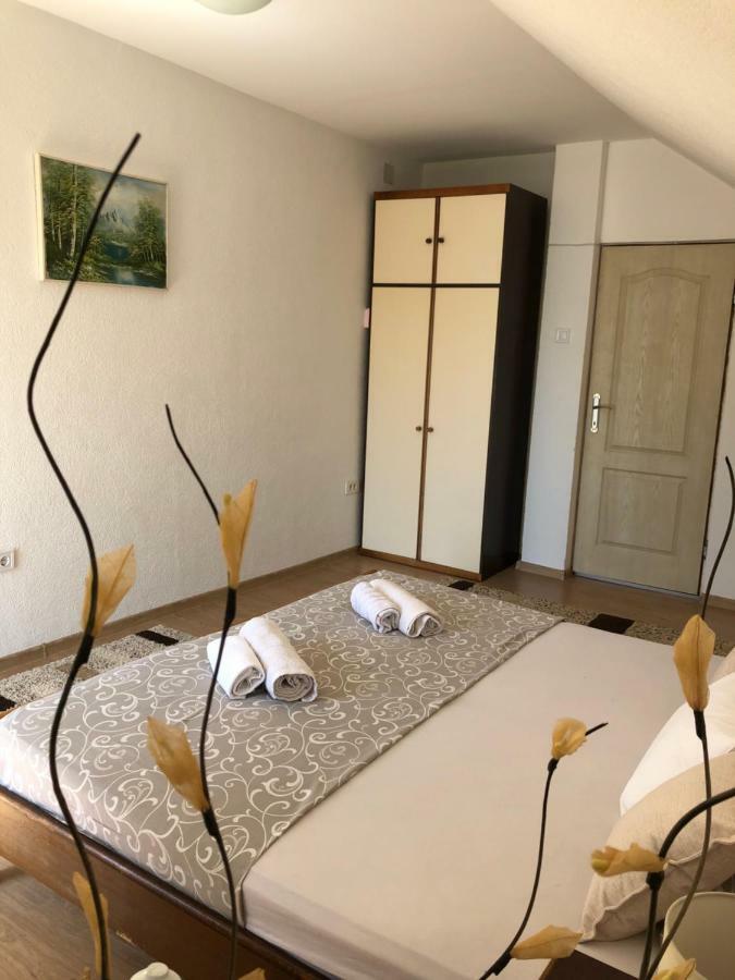 Apartman Nina2 Risan Extérieur photo